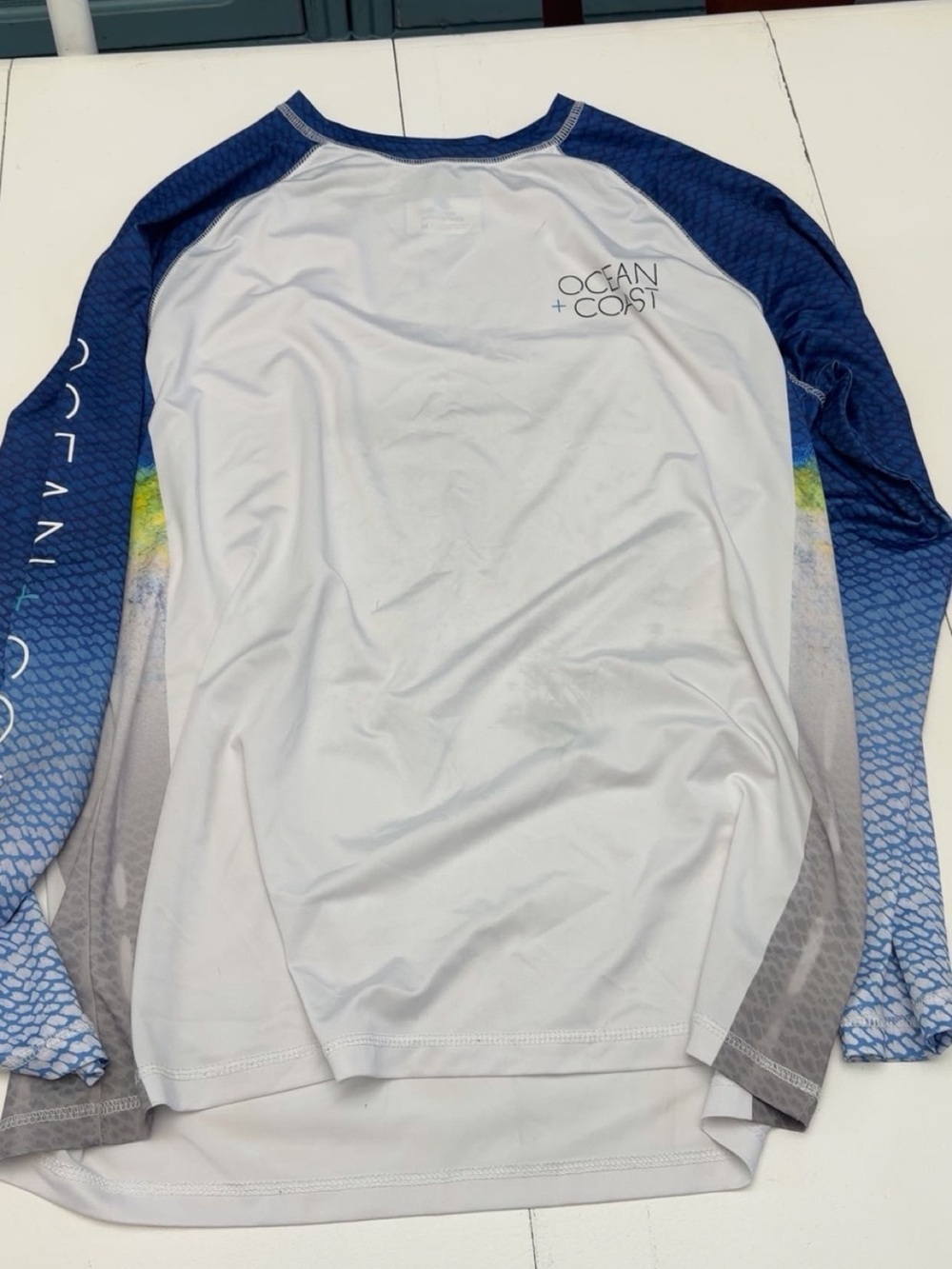 Men’s White & Blue Long-Sleeve Swim Shirt